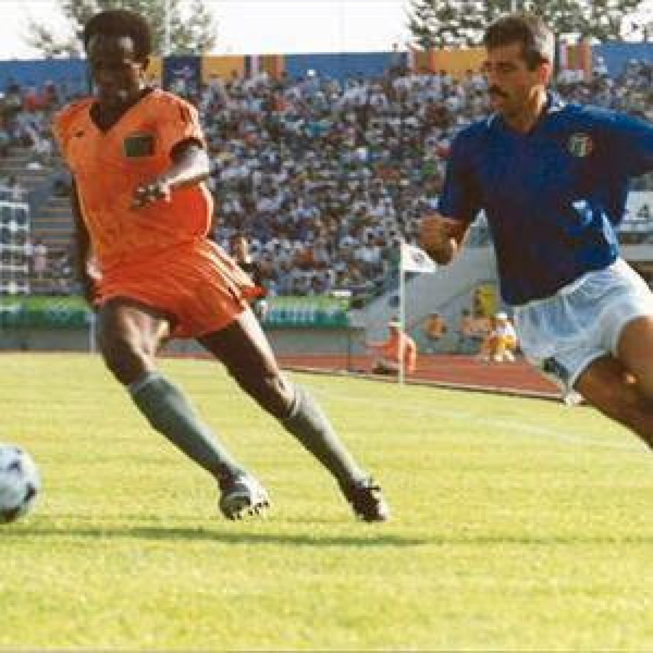 AS Roma 1999 - 00 Maillot de Foot Rétro | Acheter En Ligne - COPA