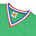 Détail du cou du Maillot vintage Saint-Étienne avec les couleurs du drapeau de France. 